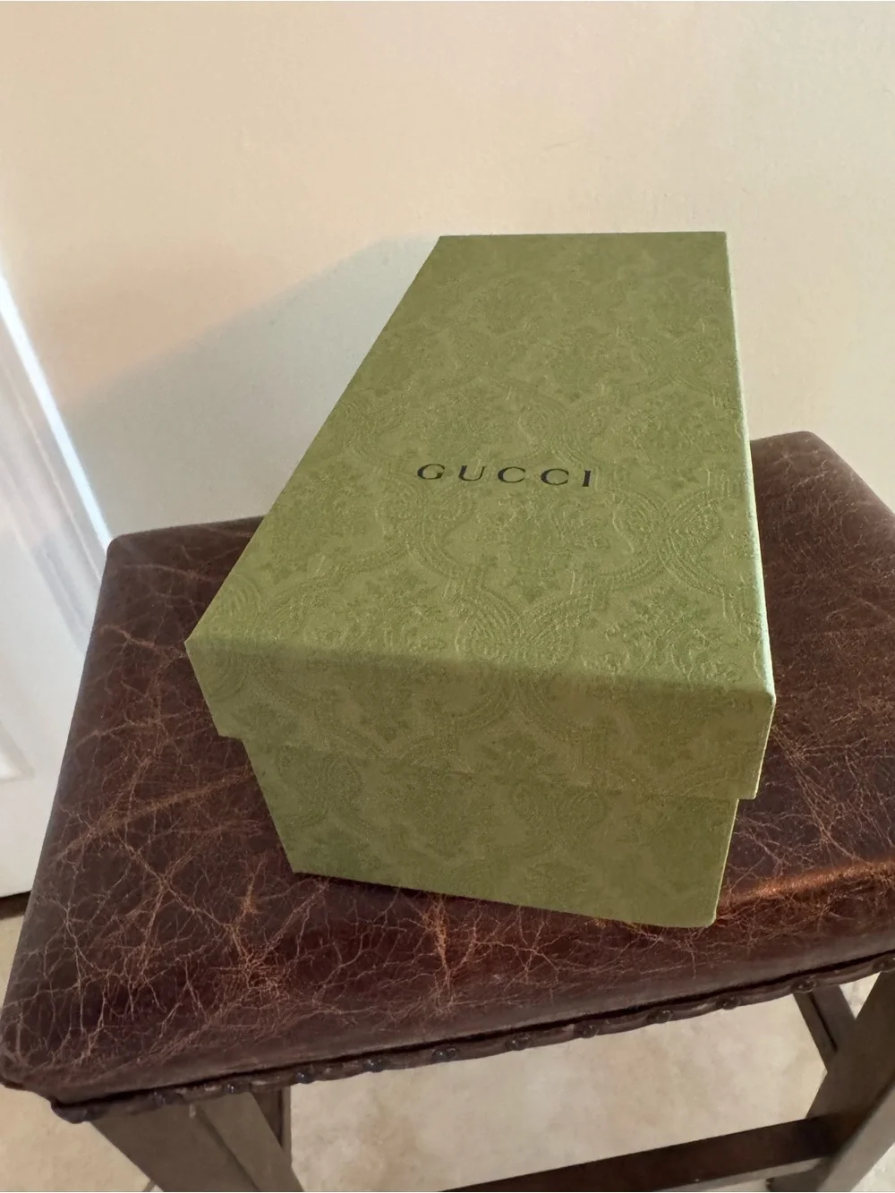 Gucci men sandals box - Empty with large bag.